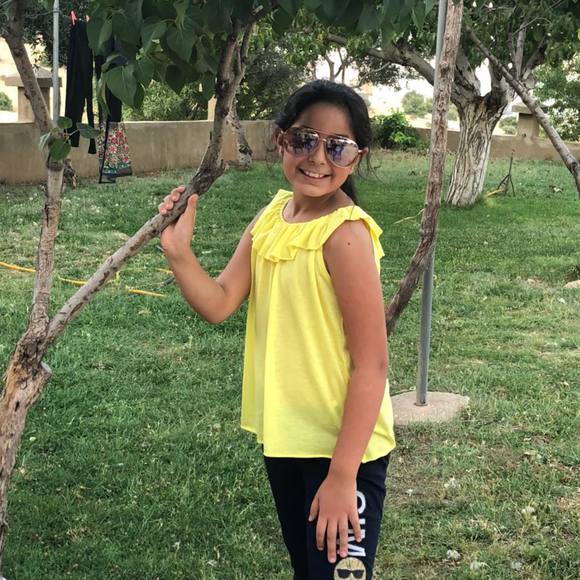 Meet your Posher, Rola - Picture 1 of 1